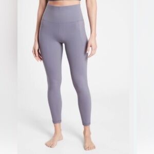 Athleta Stash pocket II leggings size S light purple